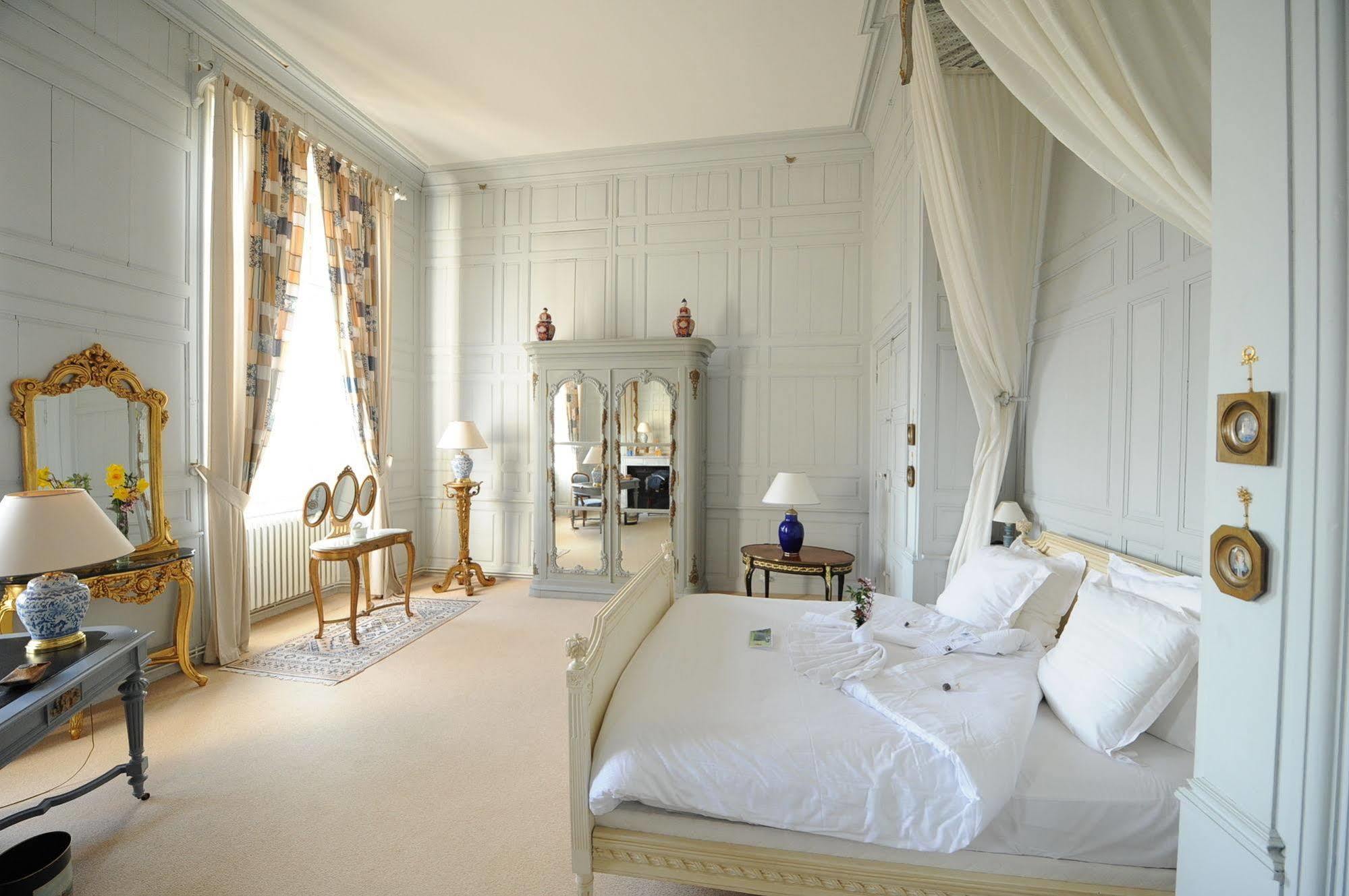 Chateau De Curzay Bagian luar foto